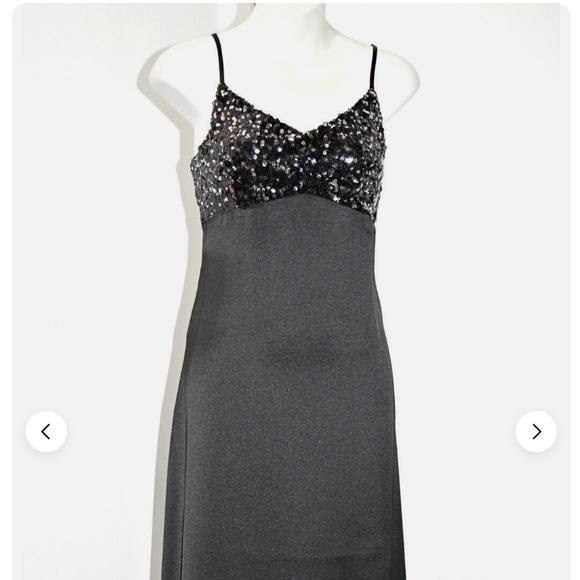 House of Harlow long Holiday Dress with Sequins  sz S - Picture 3 of 4